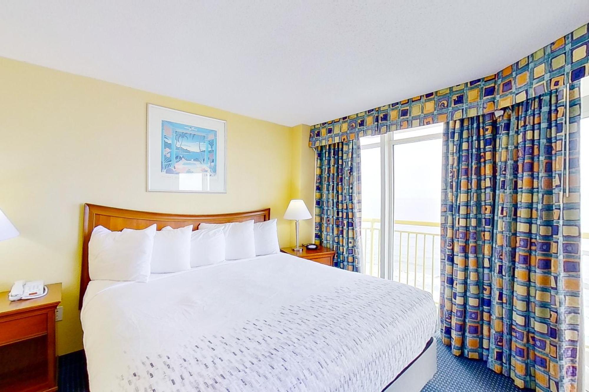 Hotel Bay Watch 3*