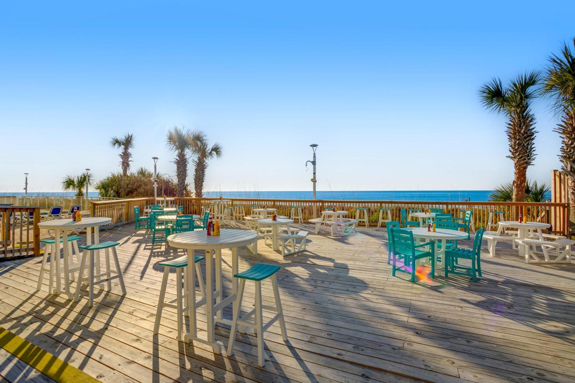 Hotel Bay Watch 3*